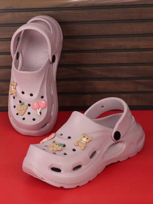 Roadster Women Clogs