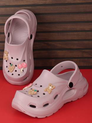 Roadster Women Clogs