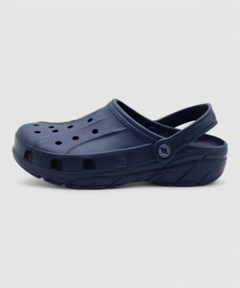 REDTAPE Men Clogs