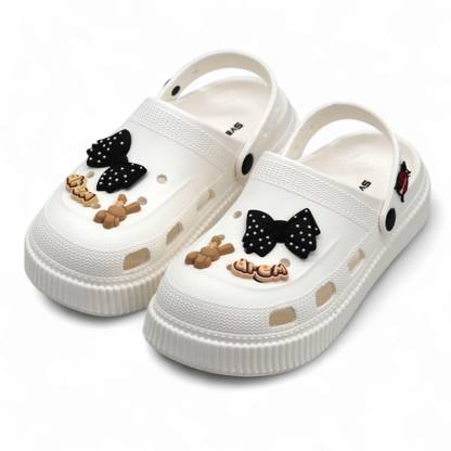 Svaar Women Clogs