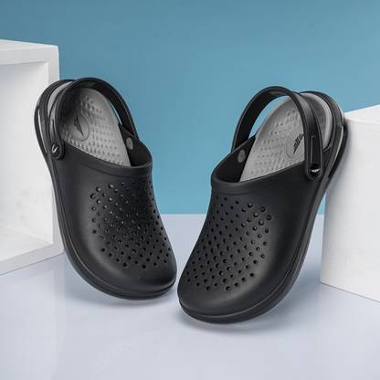 RED TAPE Men Sandals