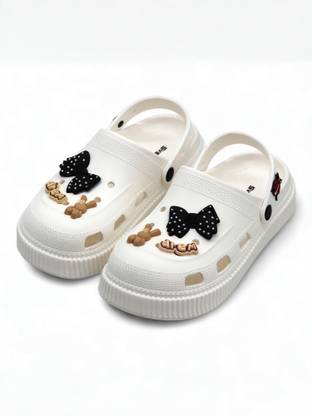 Svaar Women Clogs