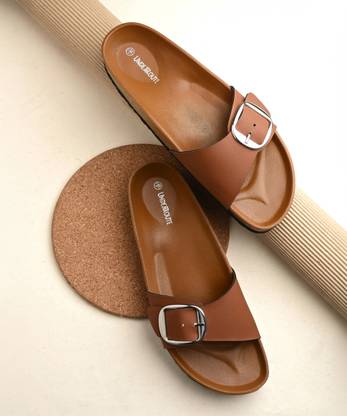 UNDERROUTE Women Flats