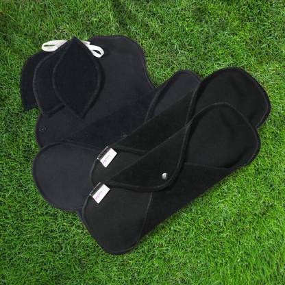 Safepad safe pad (4- day pad & 3- inner labia pad) black Sanitary Pad