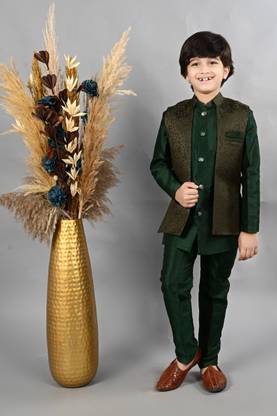 AHHAAAA Embroidered Sherwani