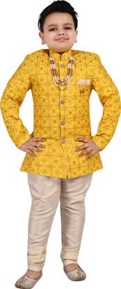 Arshia Fashions Embellished Sherwani