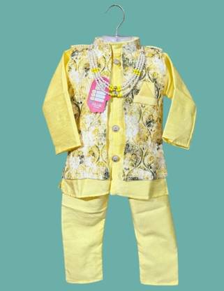 SHIVAAY CREATIONZ sherwani yellow look Embroidered Sherwani