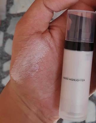 THTC Glitter Makeup Highlighter | Lightweight | Long Wear