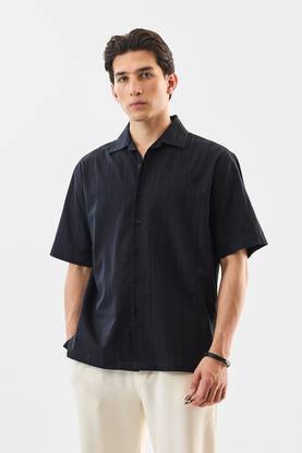 Snitch Men Self Design Casual Black Shirt