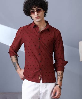 CAMPUS SUTRA Men Solid Casual Red Shirt