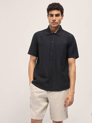THE BEAR HOUSE Men Solid Casual Black Shirt