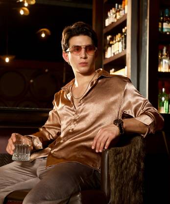 CAMPUS SUTRA Men Solid Casual Brown Shirt