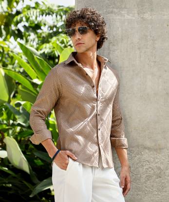 CAMPUS SUTRA Men Solid Casual Beige Shirt