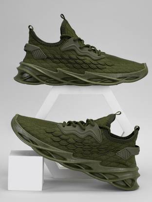 RapidBox Dynamite Lace-Up Sneakers For Men