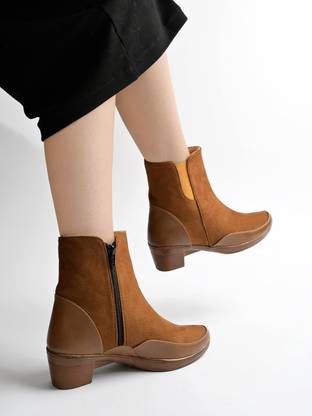 Stylish Comfortable Boots For Women & Girls Boots For Women  (Tan)