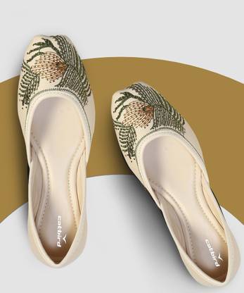 CATBIRD Handmade Peacock feather Embroidered Punjabi Mojari Jutis Jutis For Women