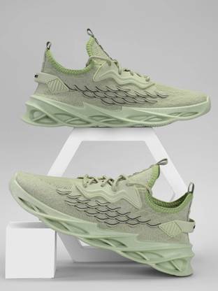 RapidBox Dynamite Lace-Up Sneakers For Men