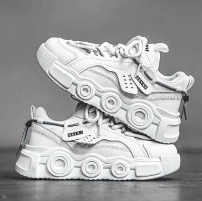 tigonis Sneakers For Men