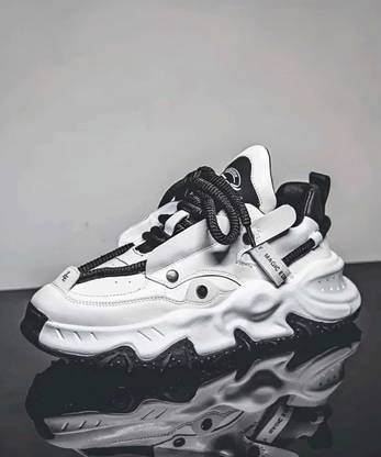 Posewalk Black Stylish Casual Sneakers For Men