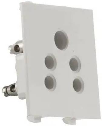 Kona A001 16 A Five Pin Socket