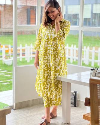 Sijopa Women Kurti Pant Set
