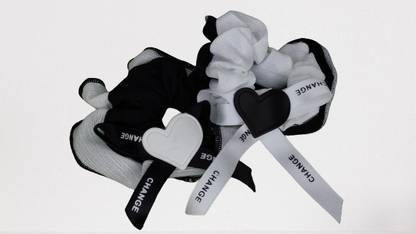 Kishmehar Heart chram Scrunchies Black & White Rubber Band