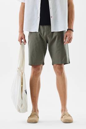 Snitch Solid Men Green Casual Shorts