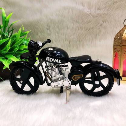 Luxen Decorative Showpiece  -  10 cm