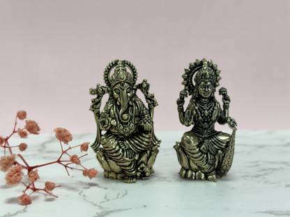 The Gift Studio.com Decorative Showpiece  -  10.16 cm