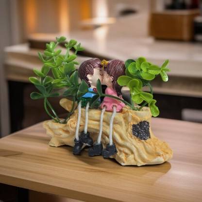 Wanderwalls Decorative Showpiece  -  12 cm