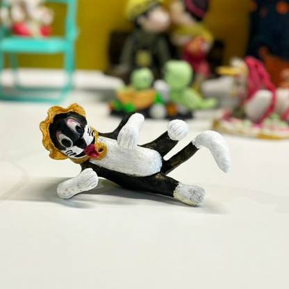 Online Expert Perfect Gift: Cute Funny Cat Clay Art for Home/Office/Car Decor/School Decorative Showpiece  -  5 cm