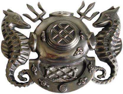 BRASS BLESSING Navy Master Diver Plaque Deep Sea - DIVING HELMET Plaque – Aluminum (5116) Decorative Showpiece  -  4 cm