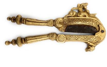 Bhunes Decorative Showpiece  -  15 cm