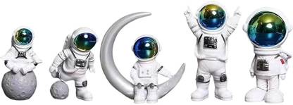 Lyla Astronaut Figure Spaceman Sculpture Resin Statue Ornament for Office Party 5pcs