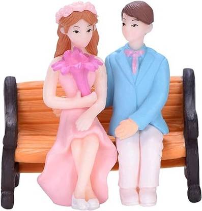 Vintager Couple Statue Newly Weds On Bench Reusable Resin Wedding Couple Decoration Decorative Showpiece  -  4.7 cm