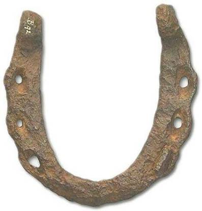KANISHQ HORSE SHOE RING/ BLACK HORSE NAAL Decorative Showpiece  -  6 cm