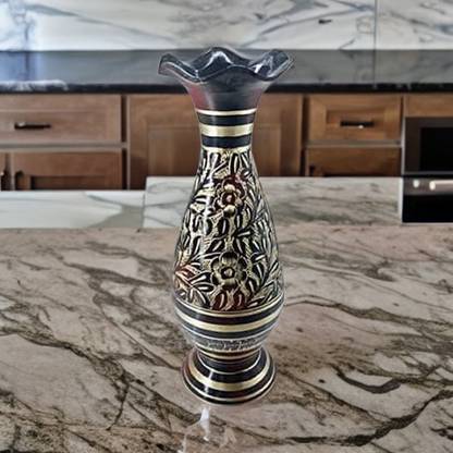 Brass Artifacts Flower Vase/Pot Guldasta Decorative vase for Living Room and Office Decorative Showpiece  -  20 cm