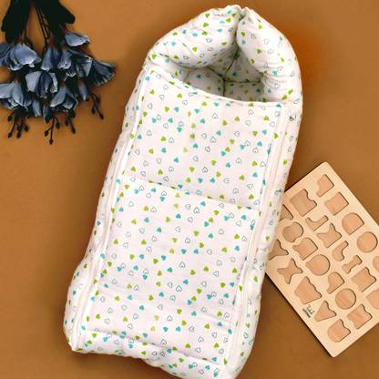 Mom's Home Baby Organic Cotton Muslin Sleeping cum carrying Nest Bag- Heart- 0-11 Months Sleeping Bag