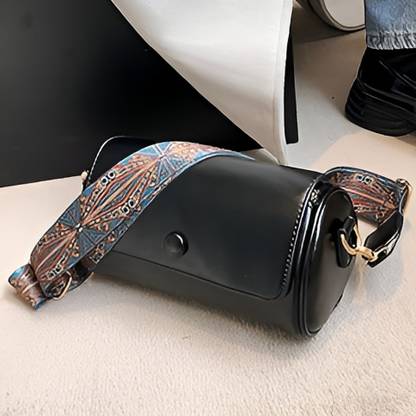 SQ Fashion Black Sling Bag New style handbag for womens