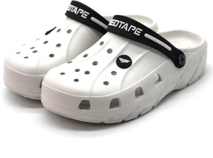 RED TAPE Men Slides