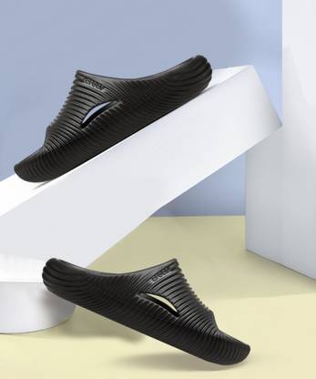 CROCS Men Mellow Tide Recovery Slides