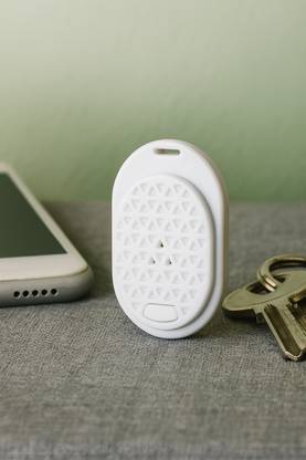 Tag8 Dolphin Smart Tracker White - Wireless Bluetooth A Safety Smart Tracker