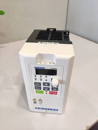 EMOTRON CG Solar VFD/Solar Controller 2HP 1PHS 4.5A,6.5A MAX, 310V- DC MPPT Solar Charge Controller