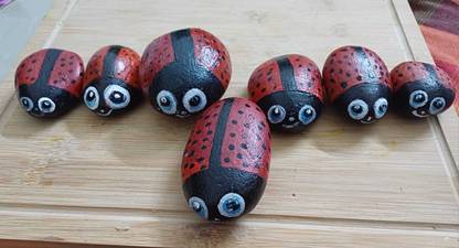 Sudha Hand-Painted Family of Ladybugs Set – Seven Adorable Members! Painted Oval Rock Stone