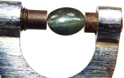 hoseki Black Cat's Eye Chatoyancy Vaidurya Stone 6.3 Cts stone Regular Oval Crystal Stone