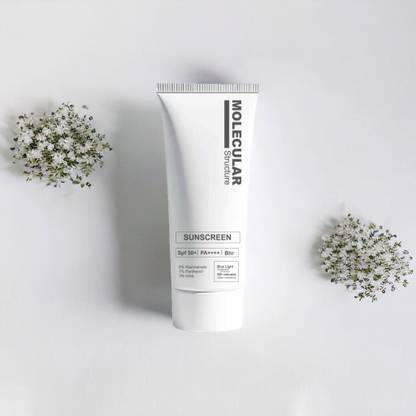 Molecular Structure Sunscreen - SPF 50 PA++++ Blue Light Protection Lightweight and non-greasy texture Sun Protaction