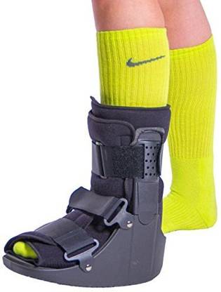 BraceAbility Short Broken Toe Boot Walker For Fracture Recovery Protection And Healing Splints