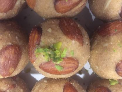 Novelty Sweets Churma Laddu Box 400 g Box