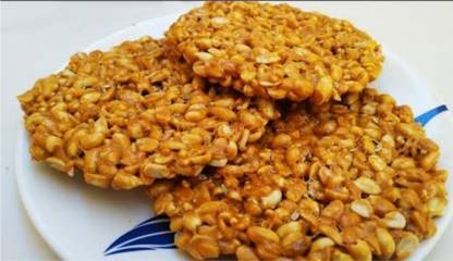 90's MILL Gajjak Peanut Chikki / Peanuts Round Gajak | Gud Moongfali Patti Chikki-200g*1Pk Box