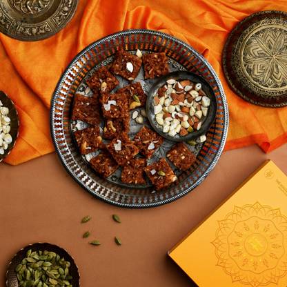 HyperFoods Dodha Barfi 400 Grams by The House Of Treats Vacuum Pack